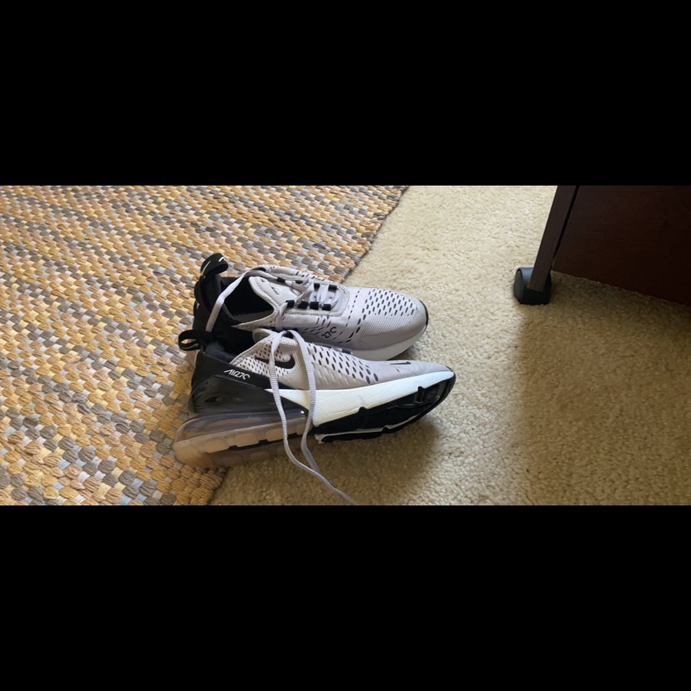 Nike Air70.
